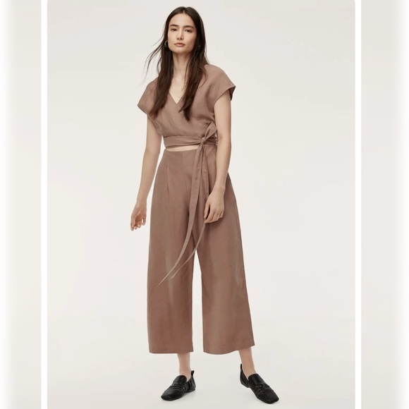 LIKE NEW ARITZIA LINEN JUMPSUIT - Picture 3 of 3